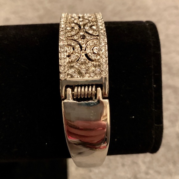 Bangle - Picture 2 of 2